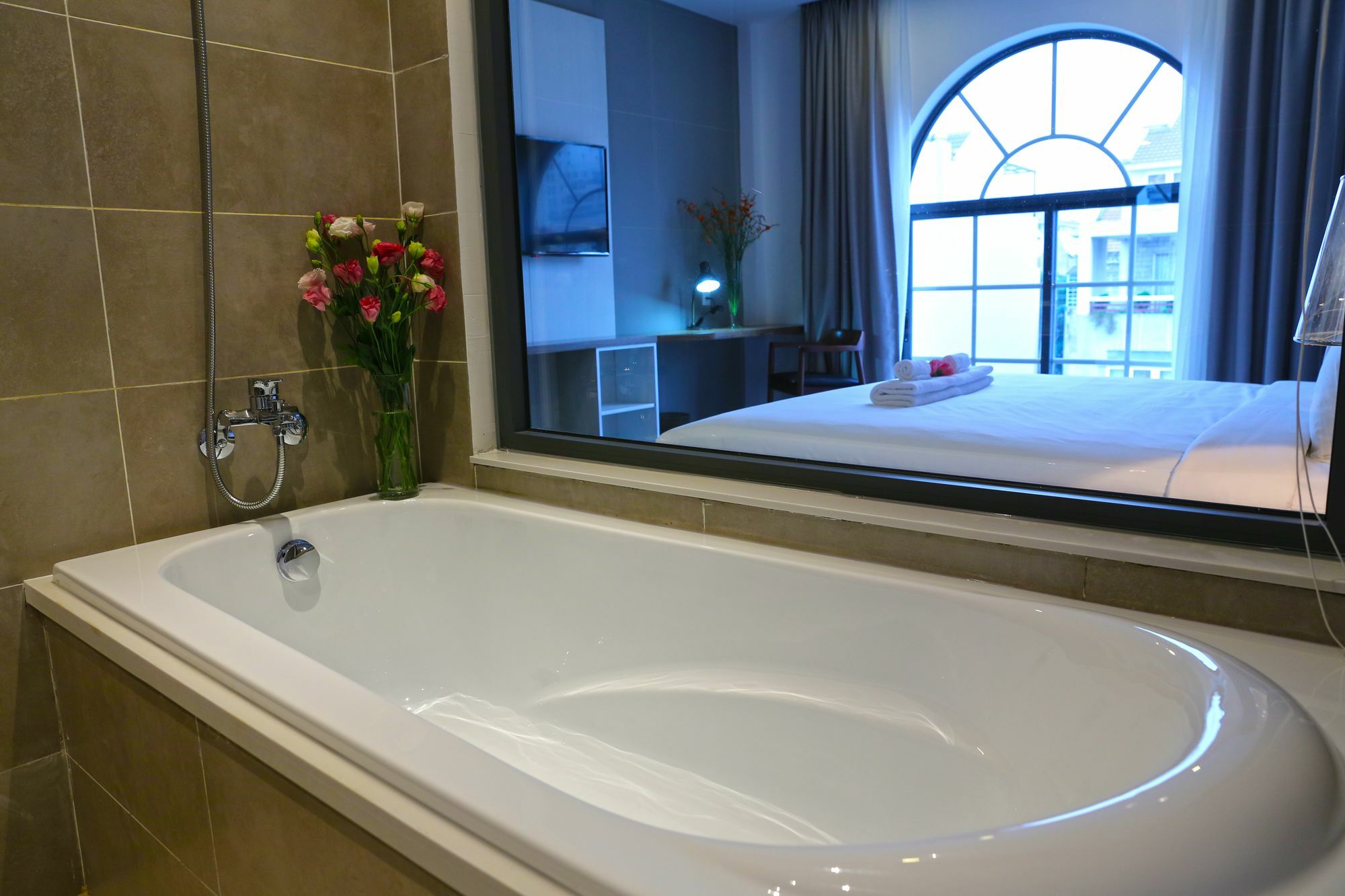 Bizu Royal Hotel TP. Hồ Chí Minh Ngoại thất bức ảnh